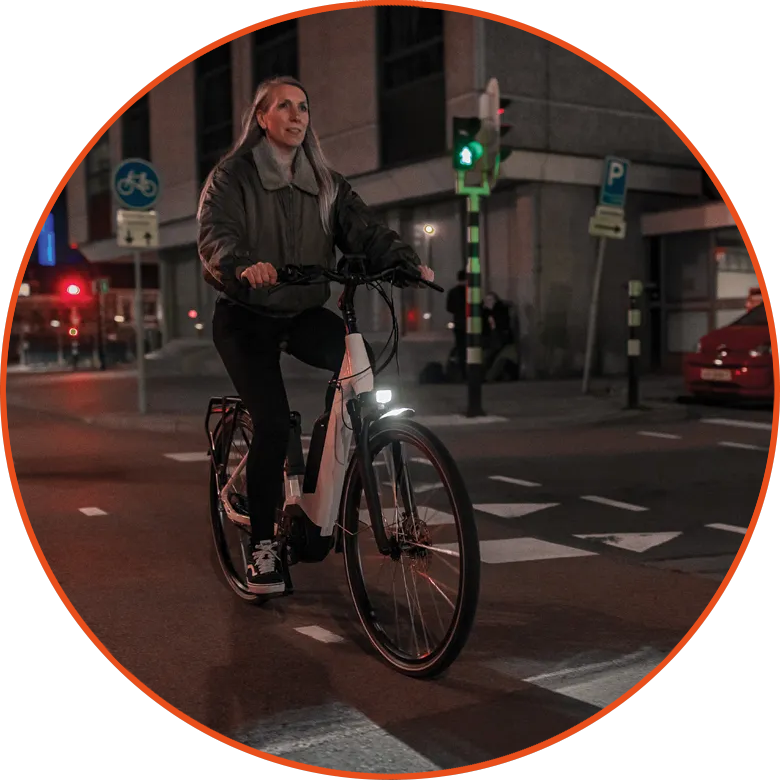 Przednia lampka rowerowa Axa Nxt45 E-Bike 6-12V 45 Lux