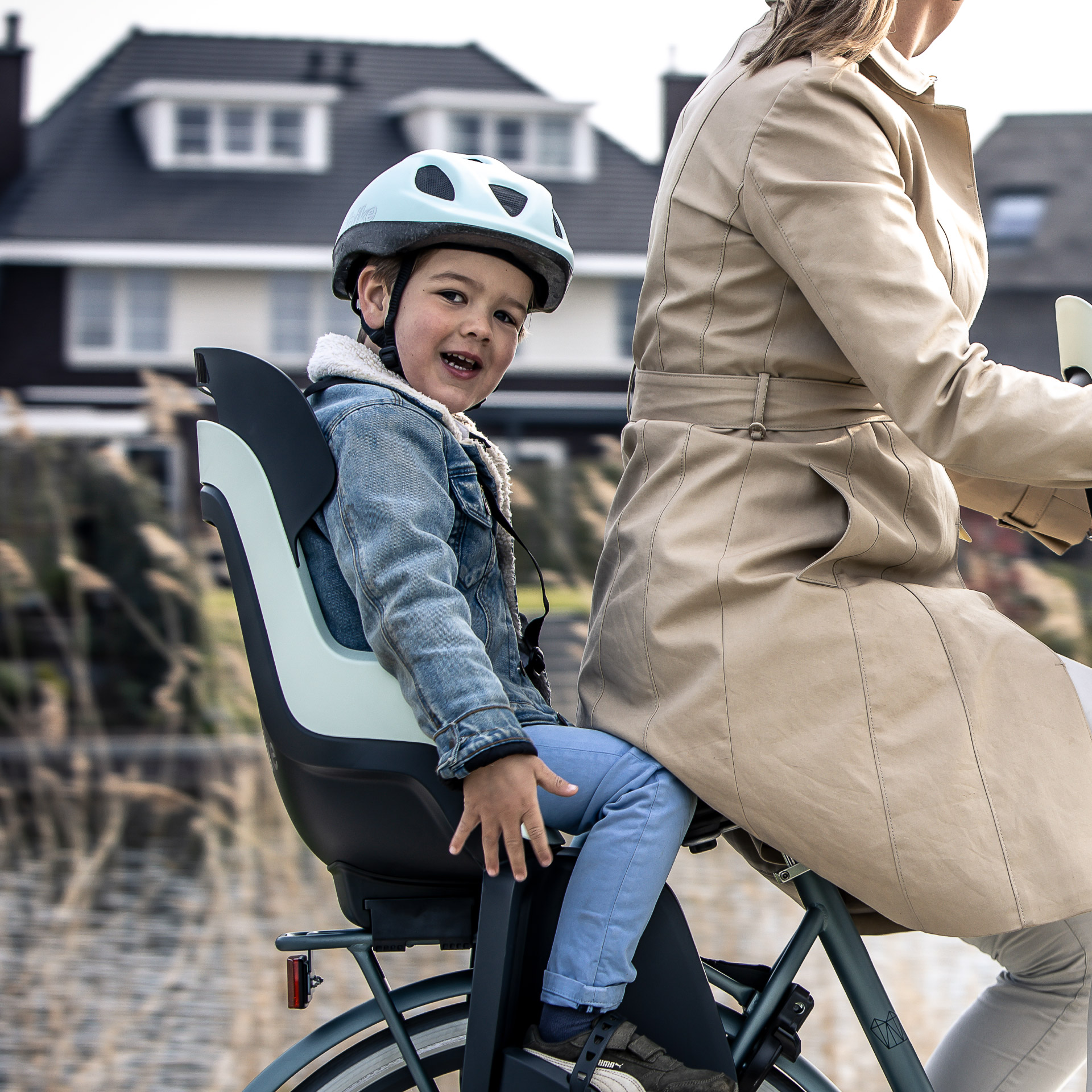 Fotelik rowerowy odchylany Bobike GO MAXI Reclinable