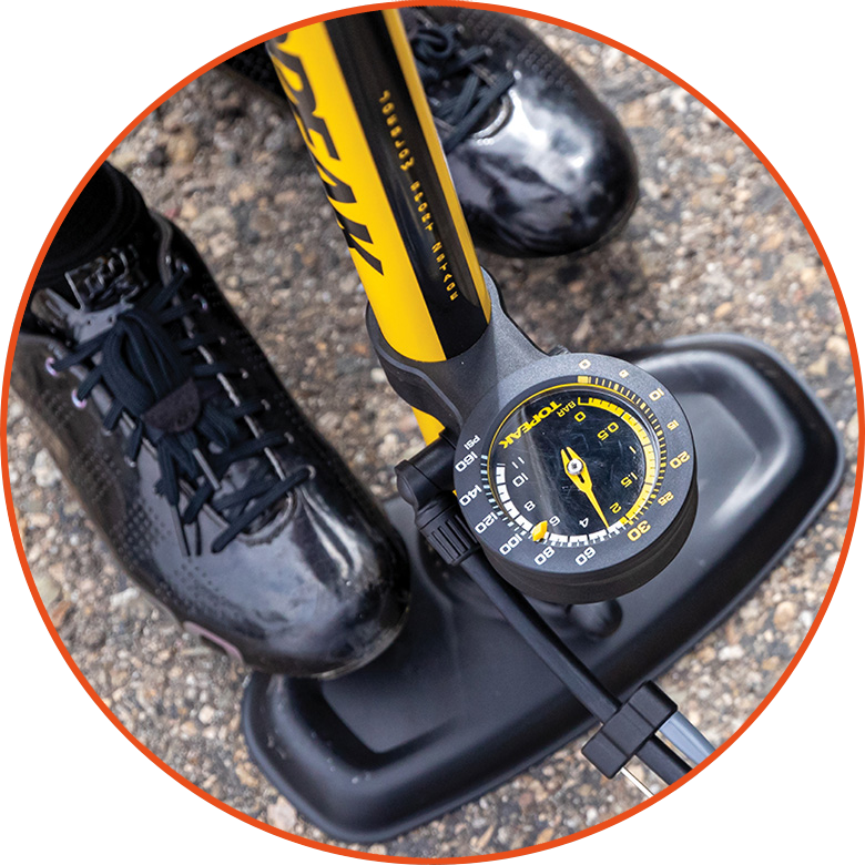 Stacjonarna pompka rowerowa Topeak JoeBlow Sport 2Stage