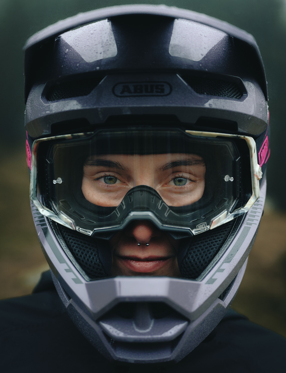 Kask rowerowy Abus HiDrop Alpine White
