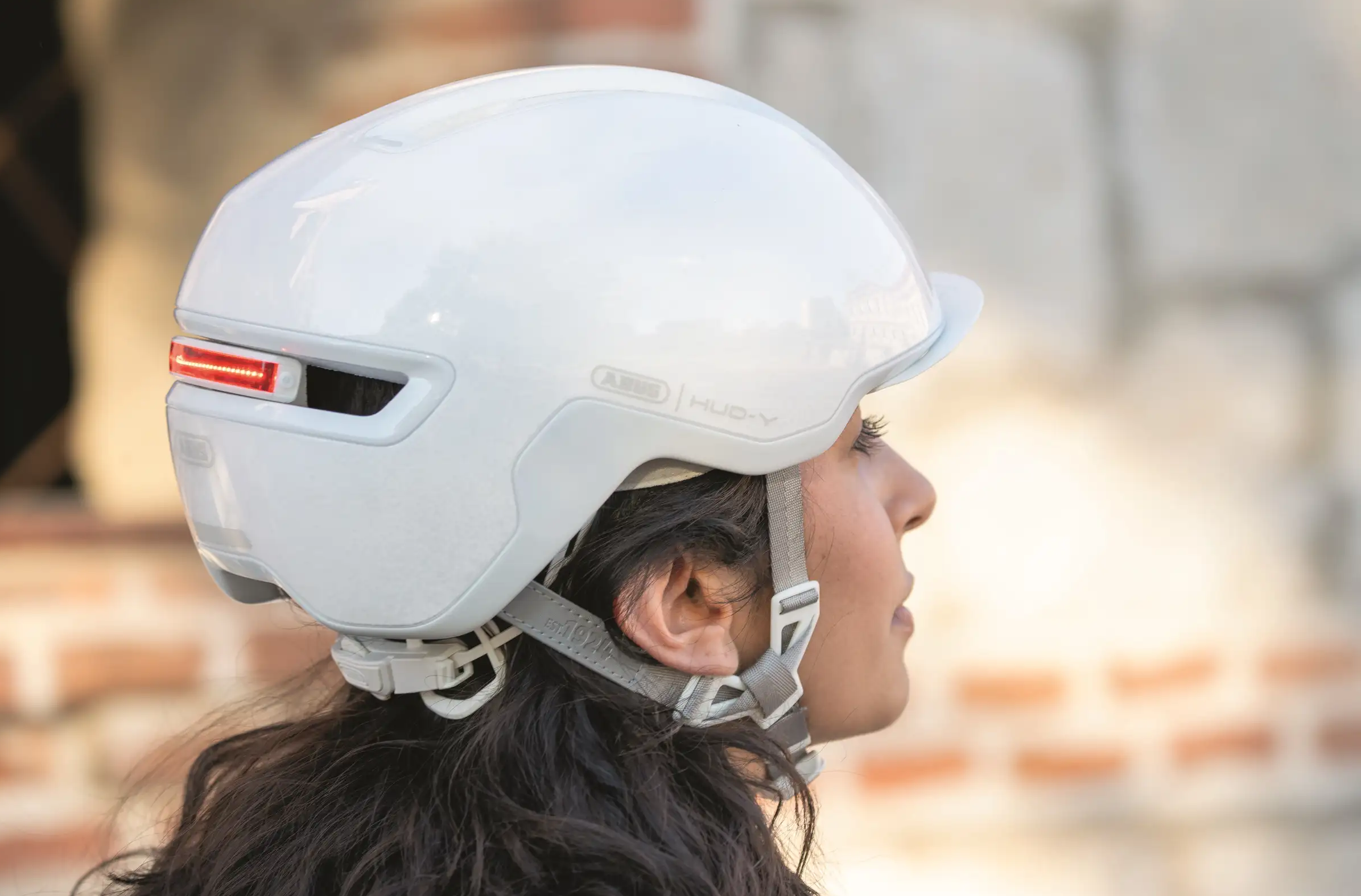 Kask rowerowy Abus HUD-Y Puristic