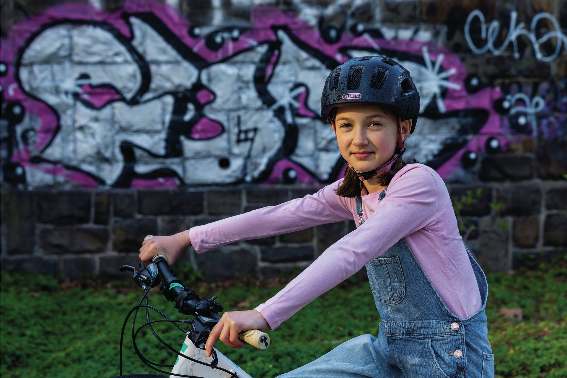Dziecięcy kask rowerowy Abus Youn-I 2.0 Mono Blue