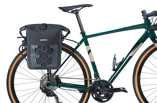 Pojedyncza sakwa rowerowa Basil Navigator M MIK Studs 14L