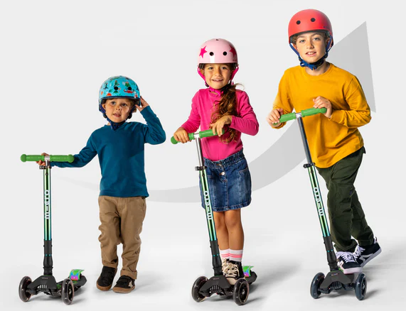 Składana hulajnoga dla dzieci Micro Maxi Deluxe Nechrome LED