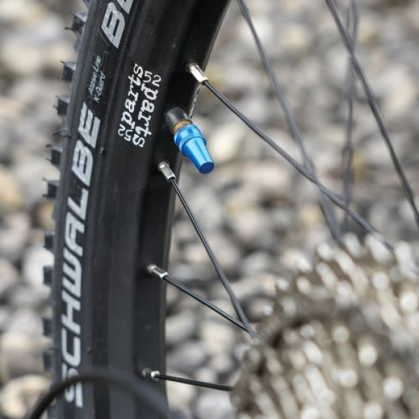 Lekki rowerek dziecięcy KUbikes 29 S MTB DISC