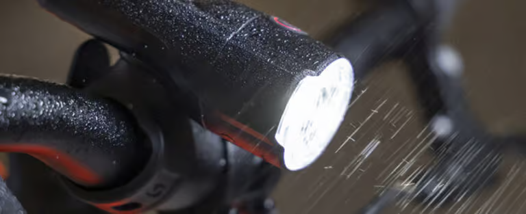 Zestaw lampek rowerowych Sigma Aura 30 / Curve