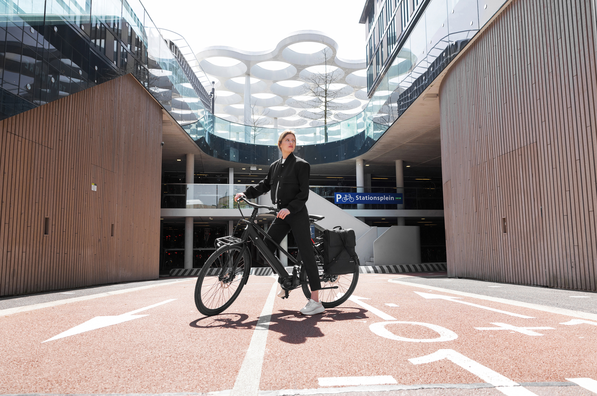 Plecak rowerowy Urban Proof City 15L Czarny