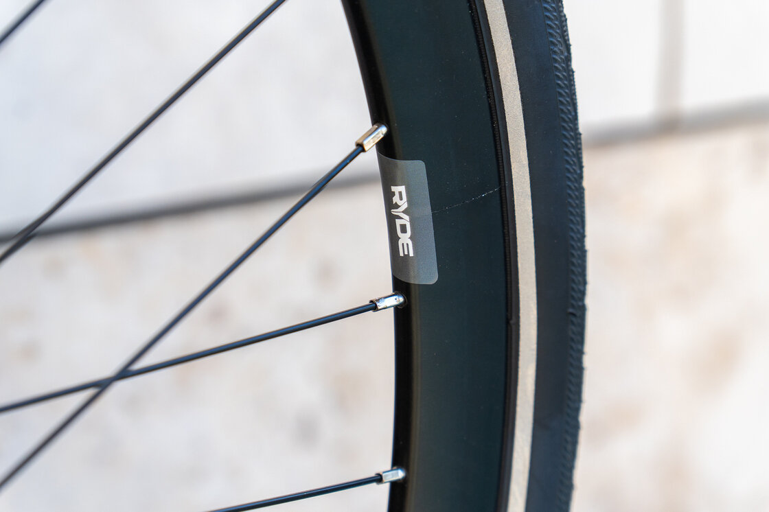 Batavus Dinsdag Exclusive Belt N7 na pasku zębatym Męski Lekki niebieski