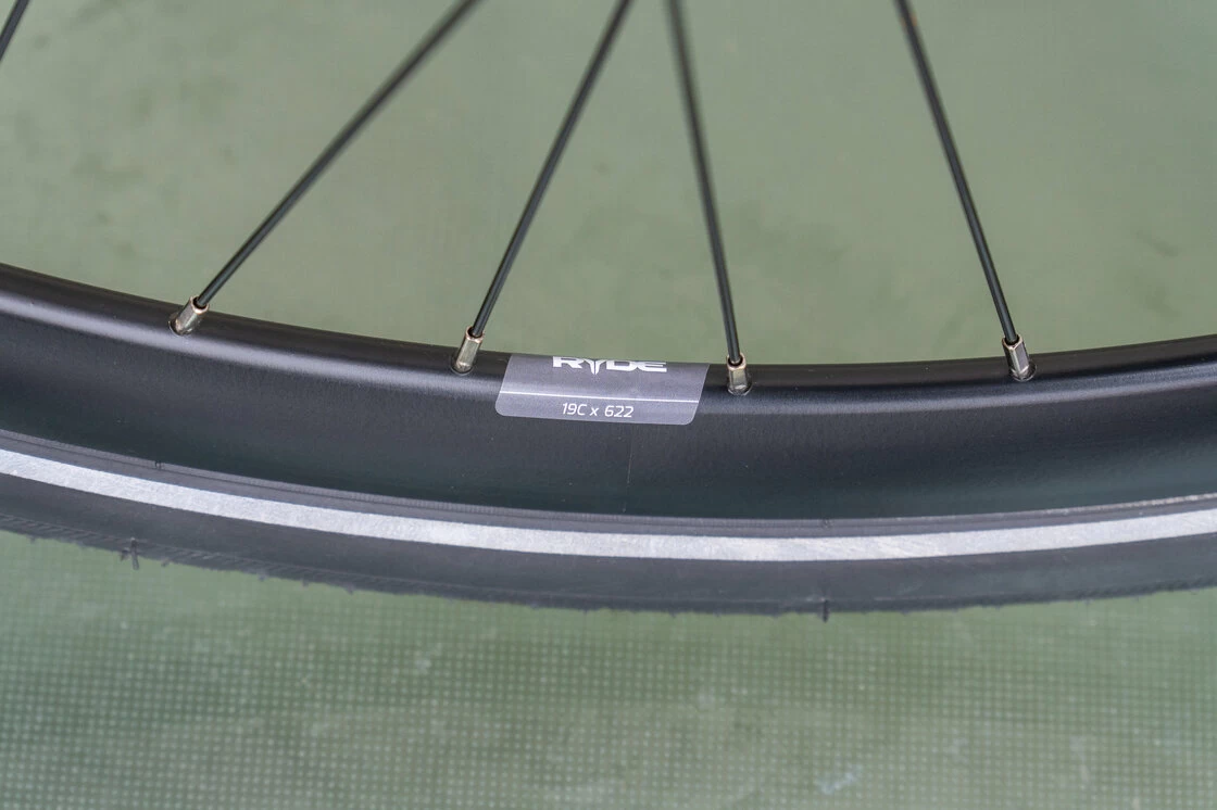 Batavus Dinsdag Exclusive Belt N7 na pasku zębatym Unisex Lekki niebieski