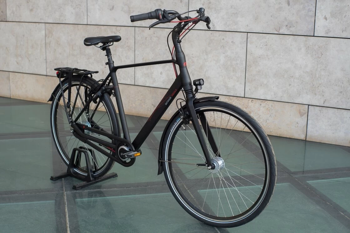 Batavus Escala N8 hamulec w pedałach Męski 61