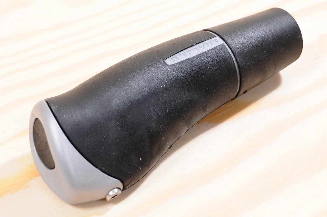 Chwyt Batavus ADJII SILVER 90/135 90 mm