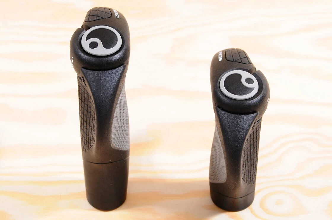 Chwyty kierownicy ERGON GP2 Nexus Rozmiar L