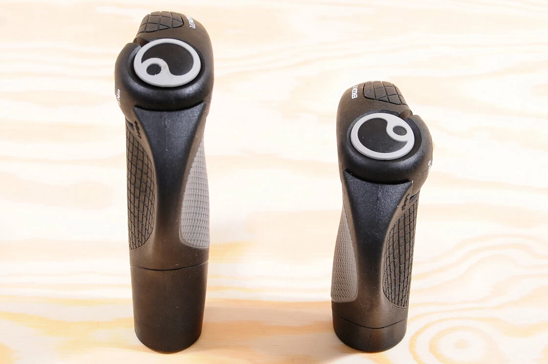 Chwyty kierownicy ERGON GP2 Nexus Rozmiar L