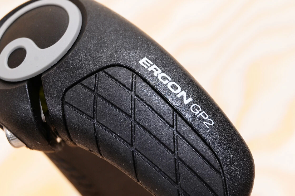 Chwyty kierownicy ERGON GP2 Nexus Rozmiar L