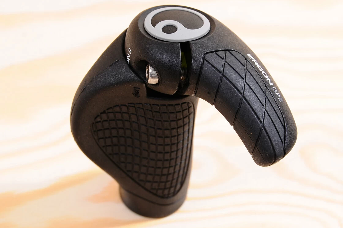 Chwyty kierownicy ERGON GP2 Nexus Rozmiar L