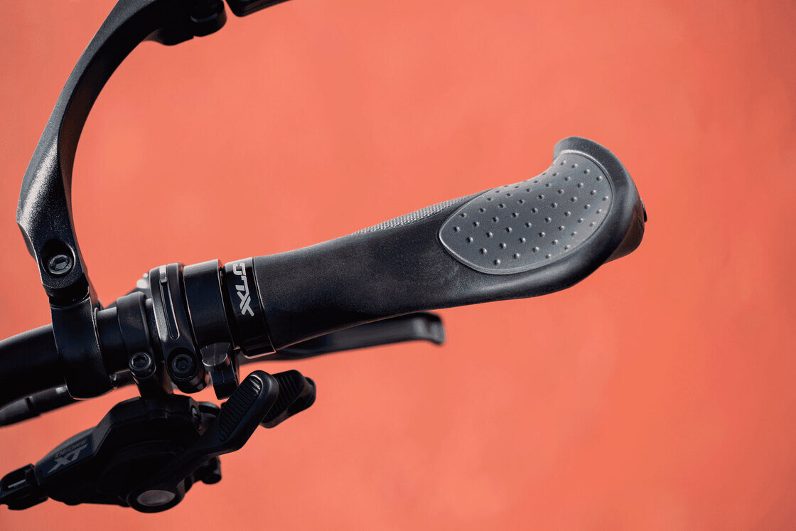 Chwyty rowerowe XLC Ergo GR-S22 135/92 mm