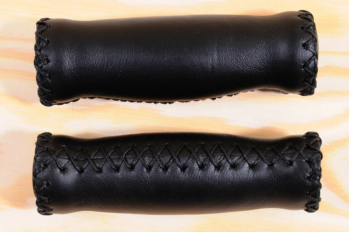 Chwyty skórzane Velo Comfort / czarne 2 x 125 mm