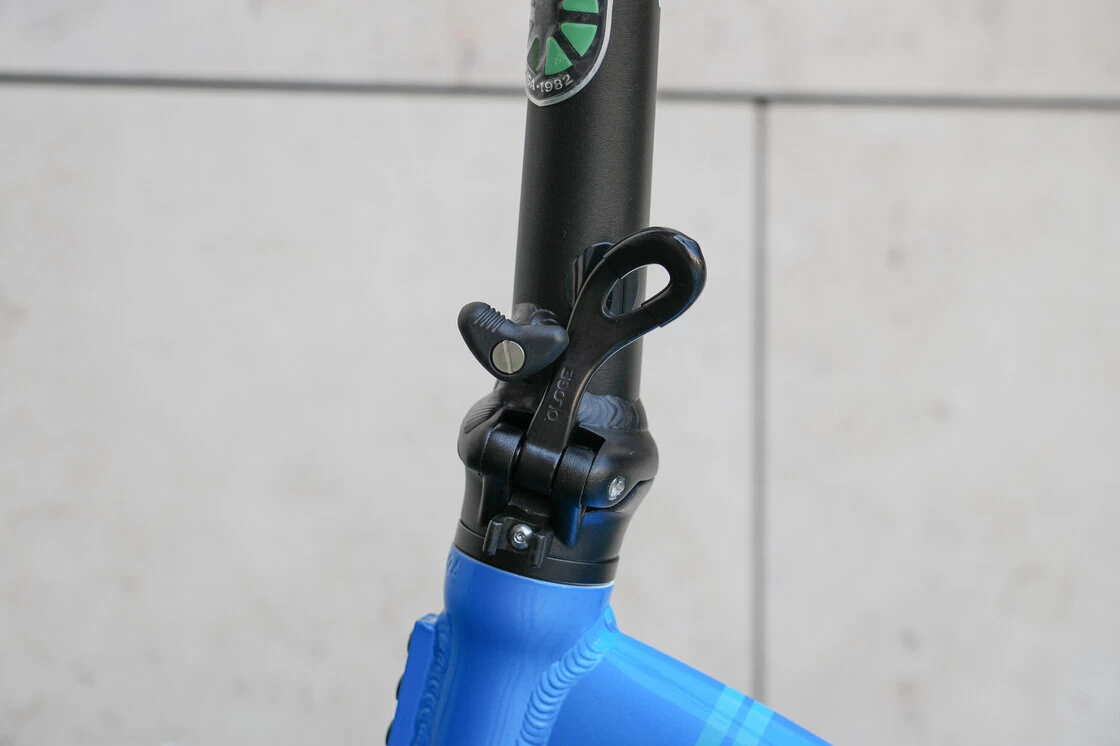 Dahon Briza D8s składak na kołach 24" Niebieski połysk