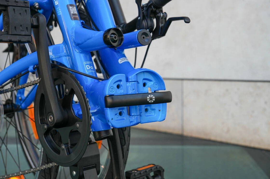 Dahon Briza D8s składak na kołach 24" Niebieski połysk