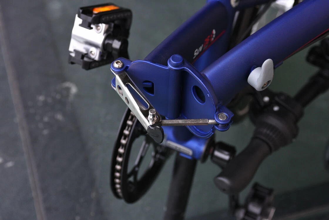 Dahon SUV D6 Matt Blue Suede