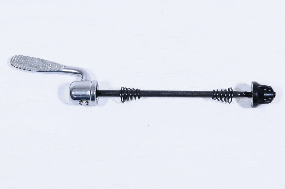 Dynamo w piaście Shimano DH-3N31szybkozamykacz