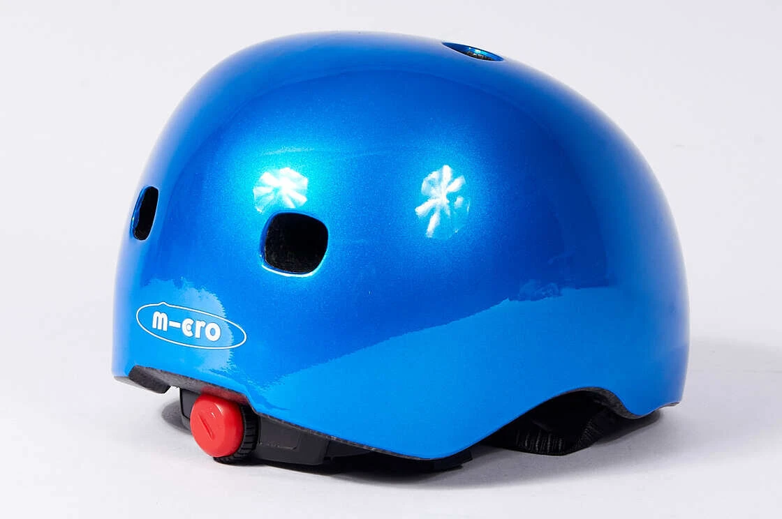 Dziecięcy kask na hulajnogę typu orzeszek Micro Dark Blue Metallic M (52 - 56 cm)
