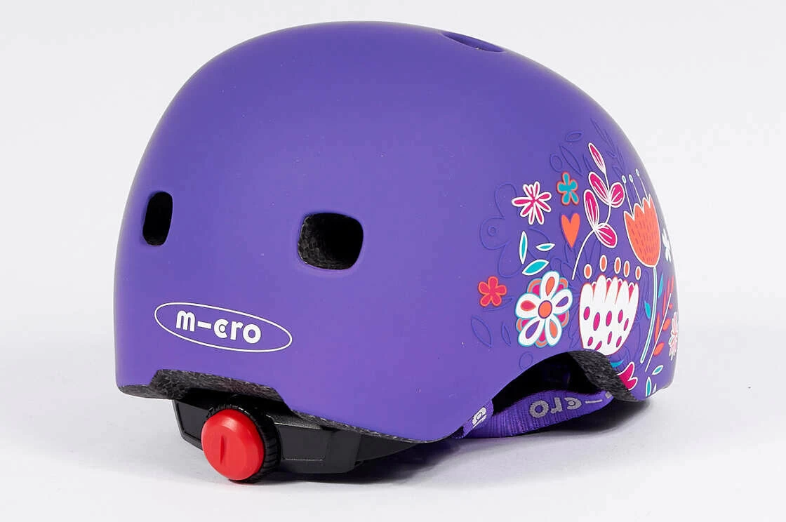 Dziecięcy kask na hulajnogę typu orzeszek Micro Floral Purple S (48 - 53 cm)
