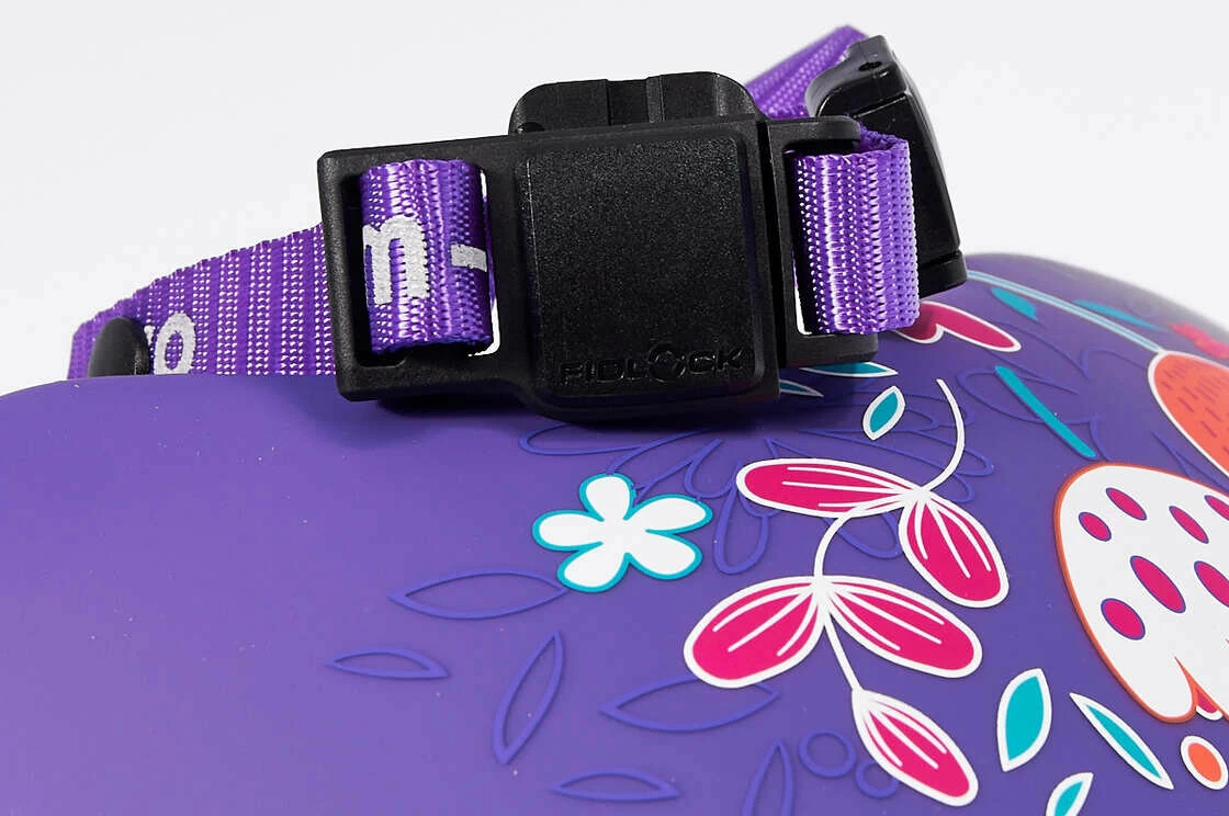 Dziecięcy kask na hulajnogę typu orzeszek Micro Floral Purple S (48 - 53 cm)