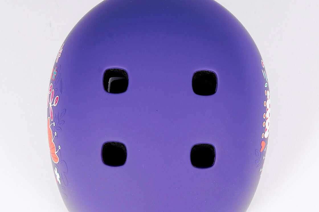 Dziecięcy kask na hulajnogę typu orzeszek Micro Floral Purple S (48 - 53 cm)