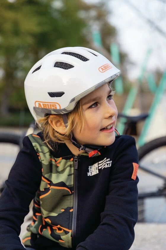 Dziecięcy kask rowerowy ABUS Smiley 3.0 ACE LED Royal Green  Rozmiar S: 45-50 cm