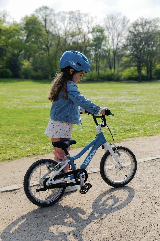 Dziecięcy kask rowerowy ABUS Smiley 3.0 LED Grey Space