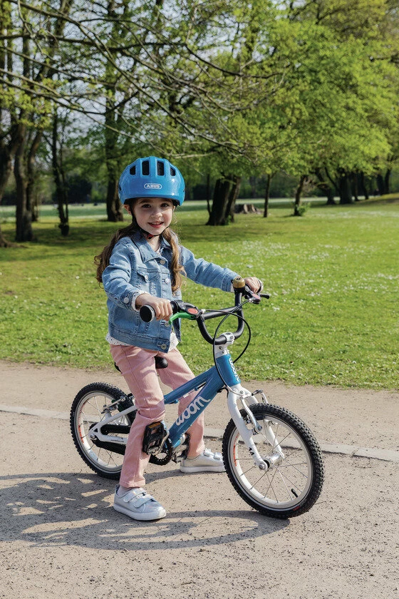 Dziecięcy kask rowerowy ABUS Smiley 3.0 Pink Butterfly