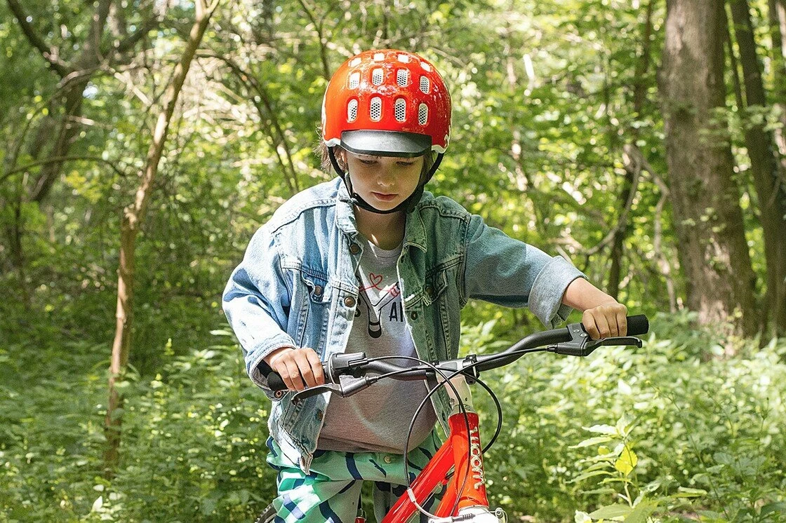 Dziecięcy kask rowerowy woom Czerwony XS (46-50)