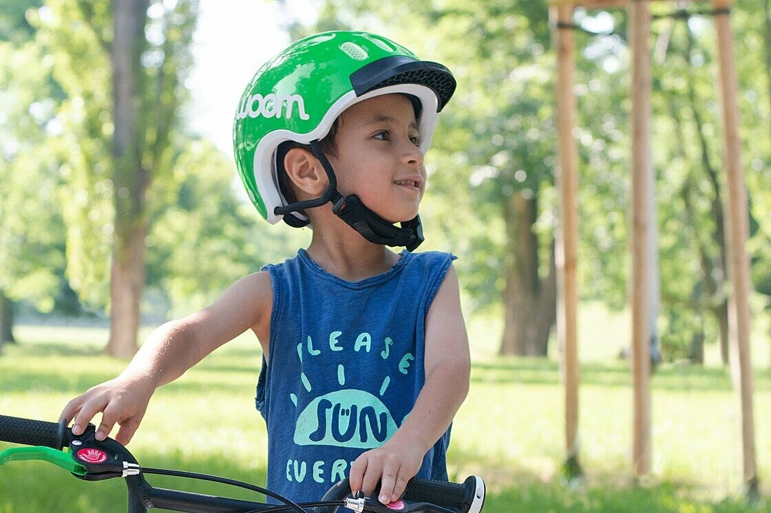 Dziecięcy kask rowerowy woom Zielony S (50-53)
