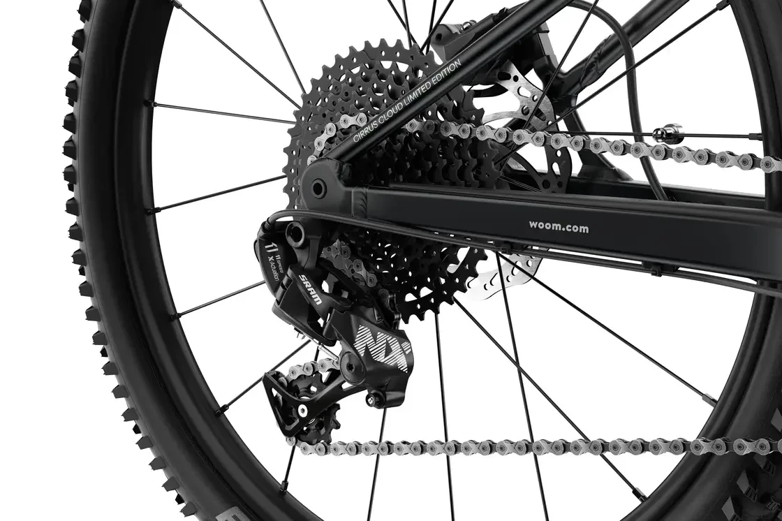 Dziecięcy rower elektryczny woom Up 6 Cirrus Cloud