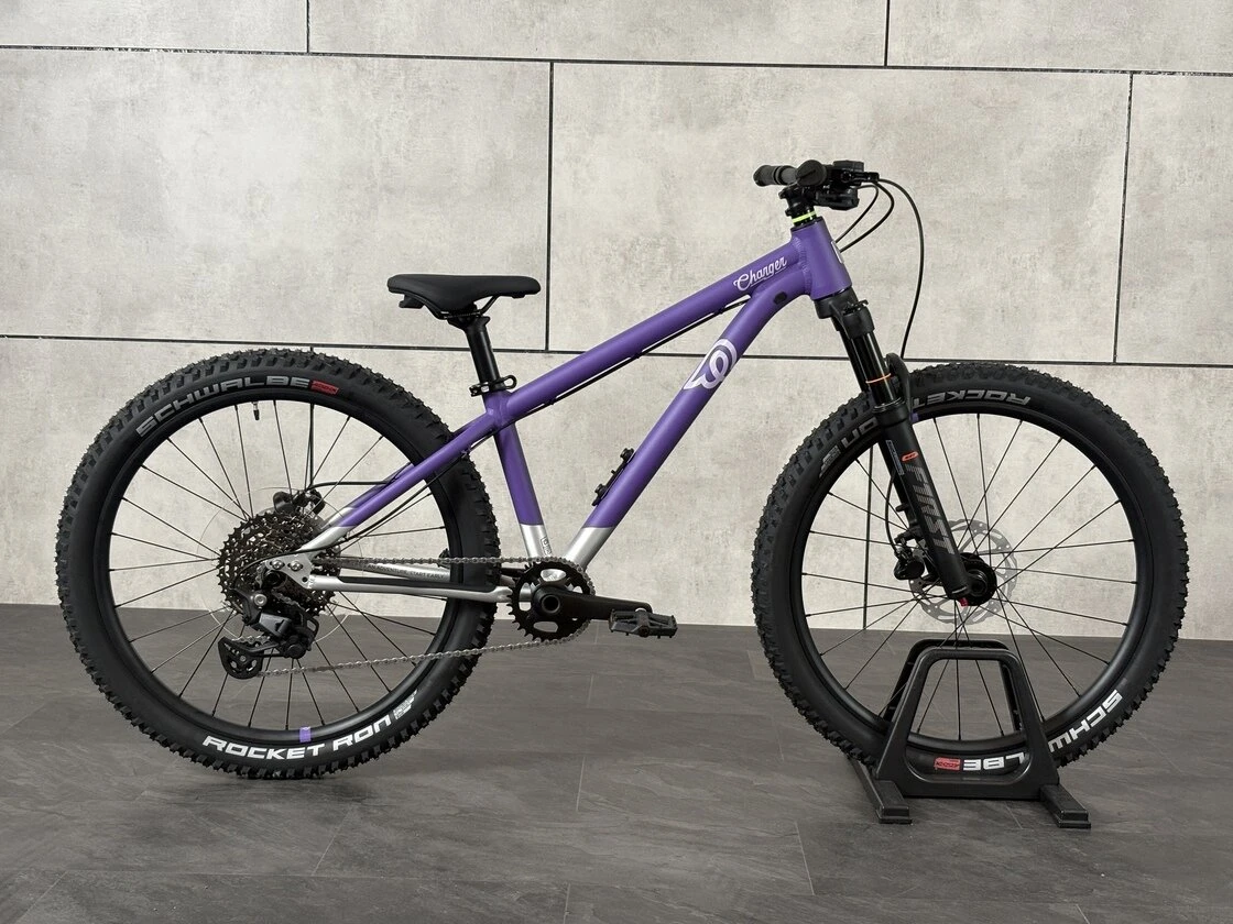 Early Rider Charger 24"  Electric Purple