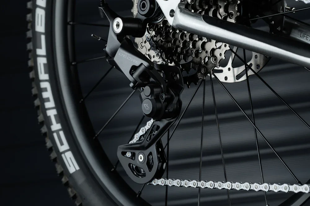 Early Rider Seeker X24  Brushed Aluminium