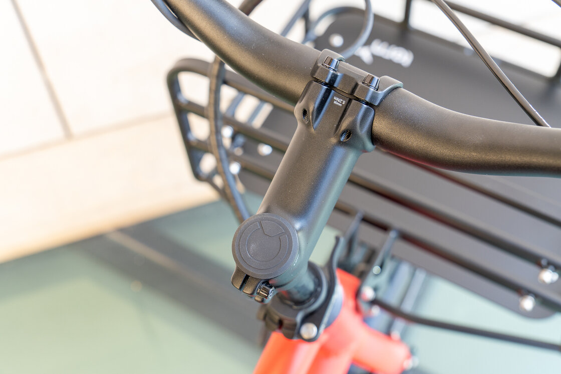 Elektryczny rower cargo TERN Quick Haul Long D9 Czerwony