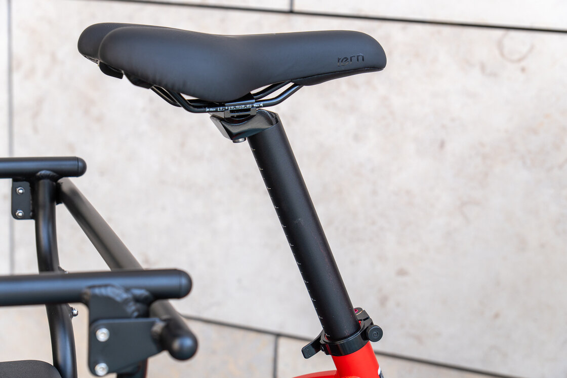 Elektryczny rower cargo TERN Quick Haul Long D9 Czerwony