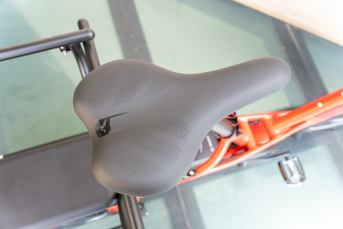 Elektryczny rower cargo TERN Quick Haul Long D9 Czerwony