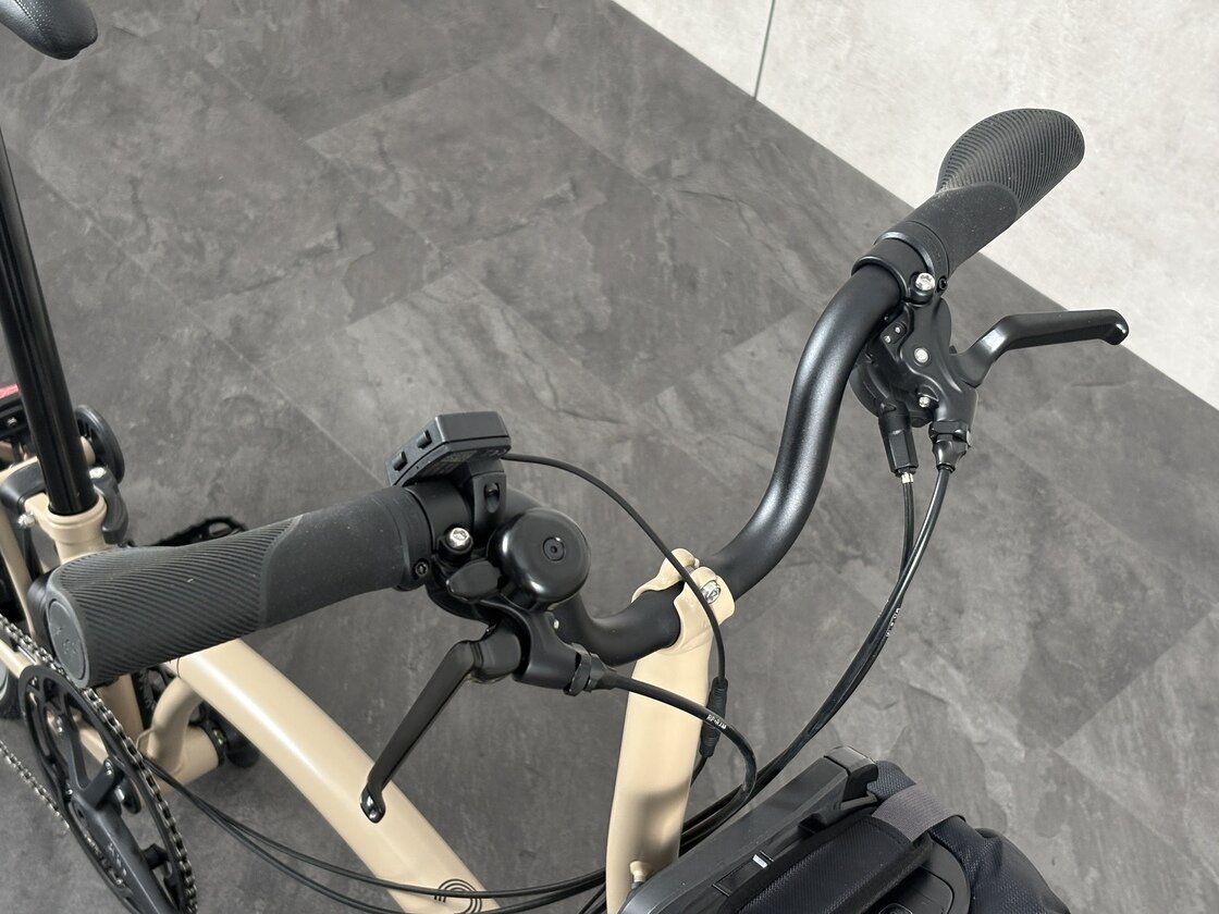 Elektryczny rower składany Brompton C-Line 4s Dune Sand
