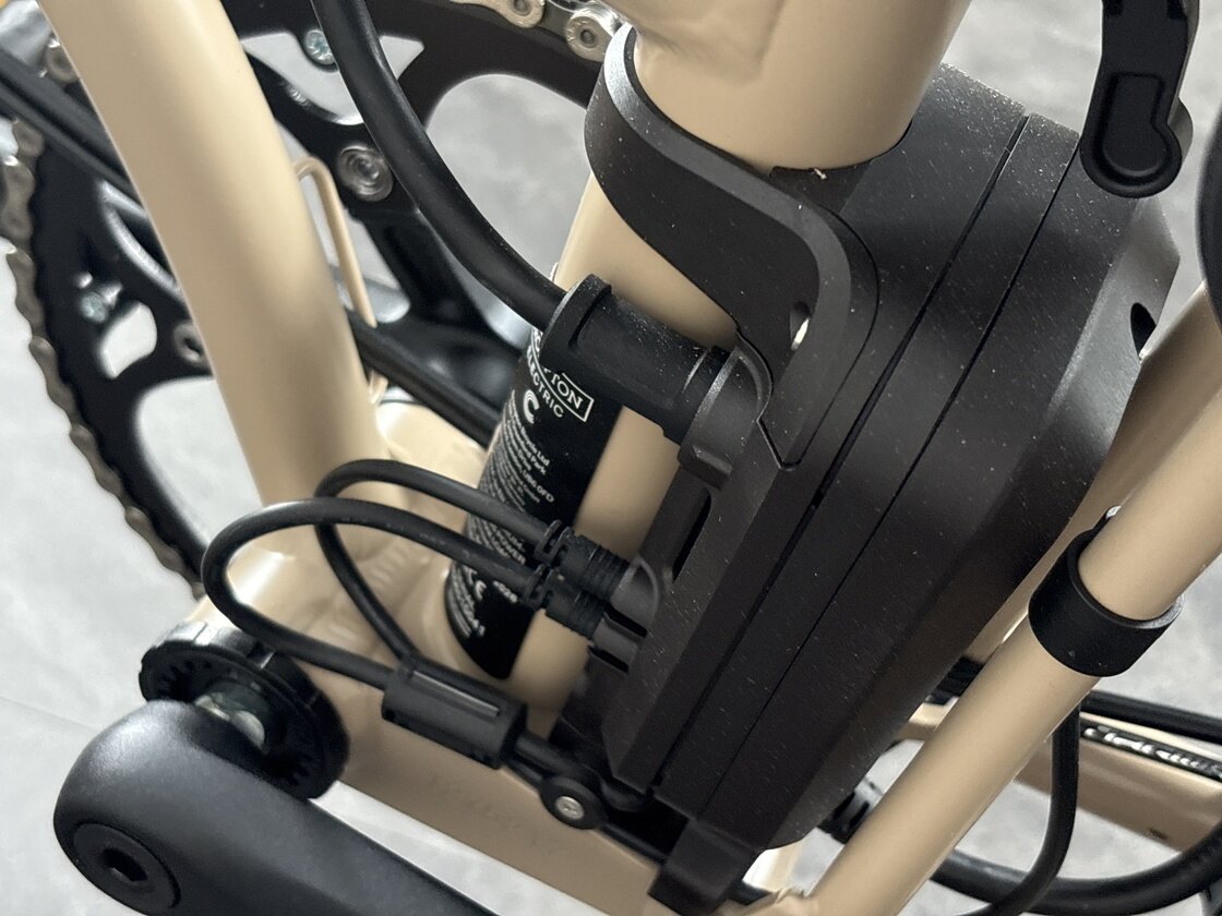 Elektryczny rower składany Brompton C-Line 4s Dune Sand