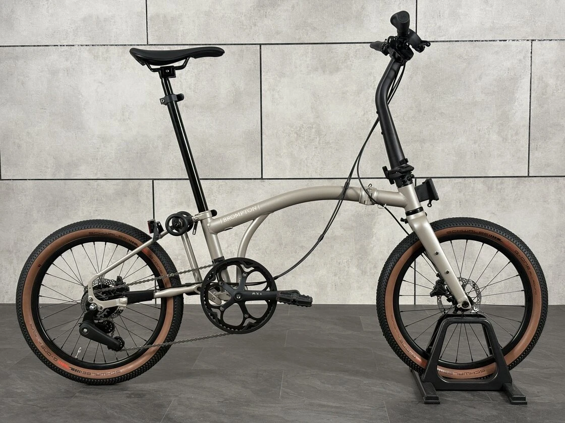 Elektryczny rower składany Brompton G-Line 8s Traildust White