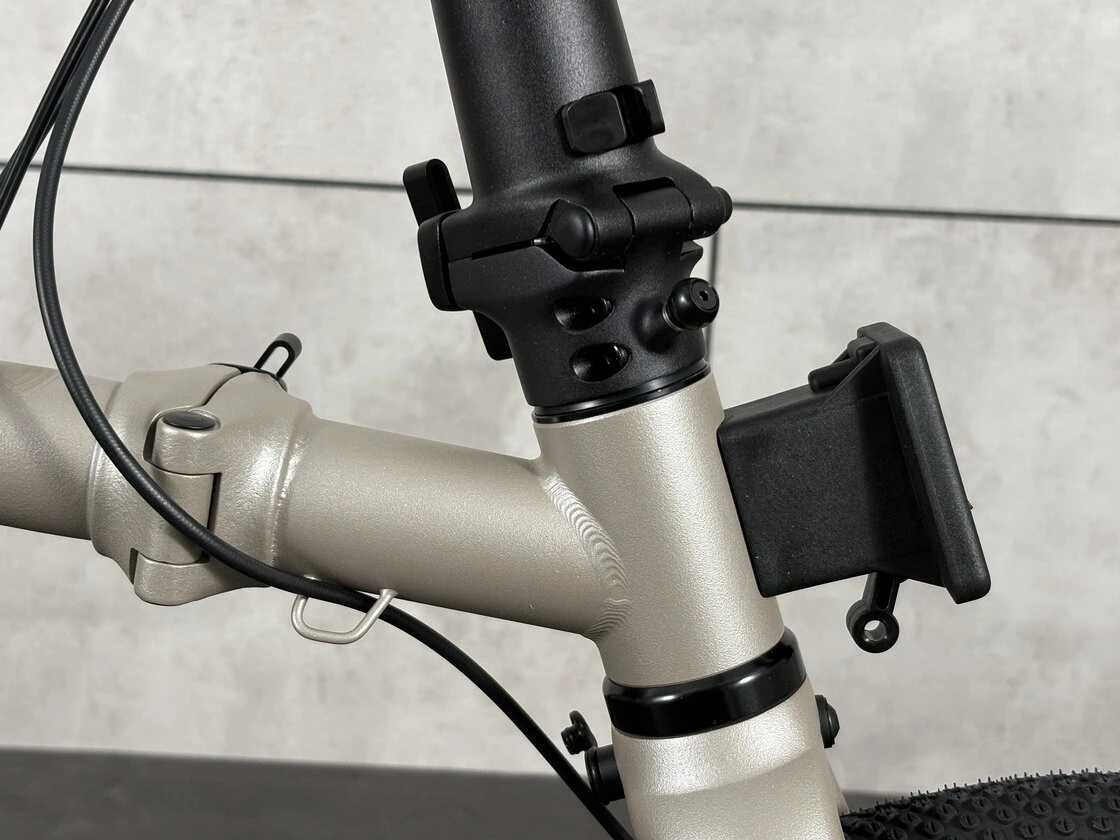 Elektryczny rower składany Brompton G-Line 8s Traildust White