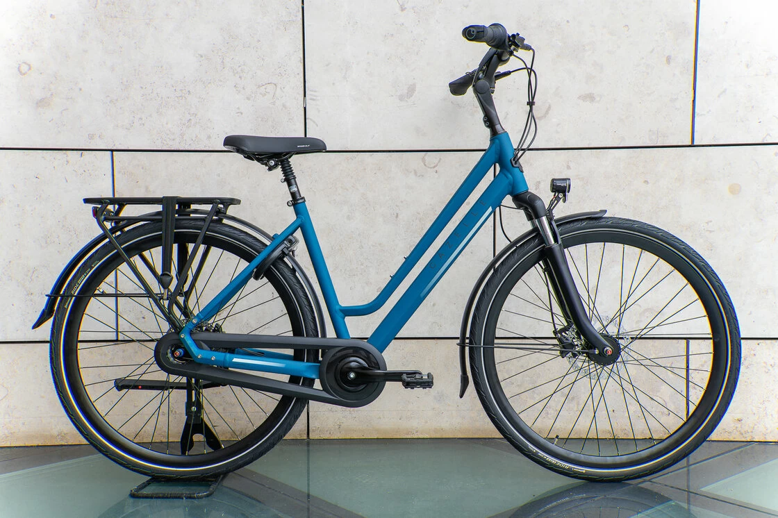 Gazelle Chamonix C7 Ink Blue (mat) 53