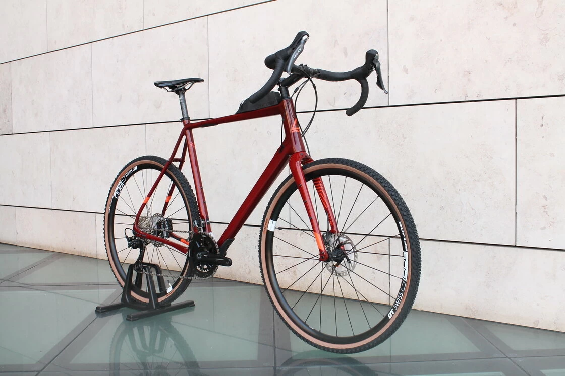 Gravel Fuji Jari 1.1 Carbon Sangria Red