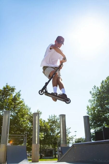 Hulajnoga dla dzieci Micro Ramp - wyczynowa hulajnoga dla początkujących Czarny