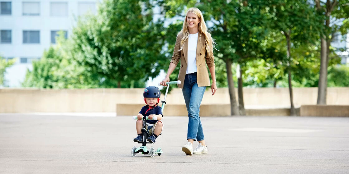 Jeździk i hulajnoga dla dzieci Mini2Grow Micro Deluxe Magic LED 2.0 Miętowy