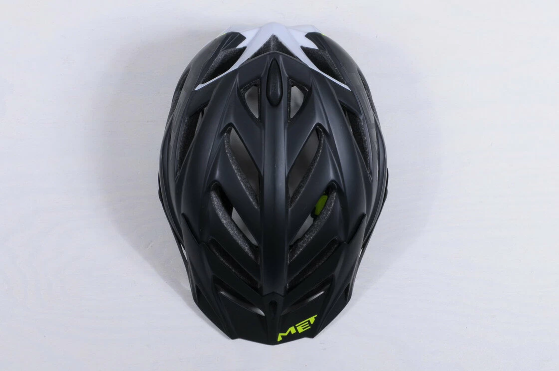 Kask MET Terra czarno - biały