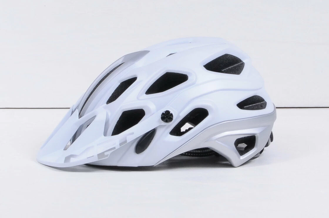 Kask rowerowy MET Lupo rozmiar M - biały